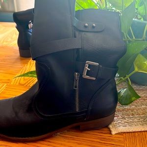 Relativity Black Boots 9 1/2